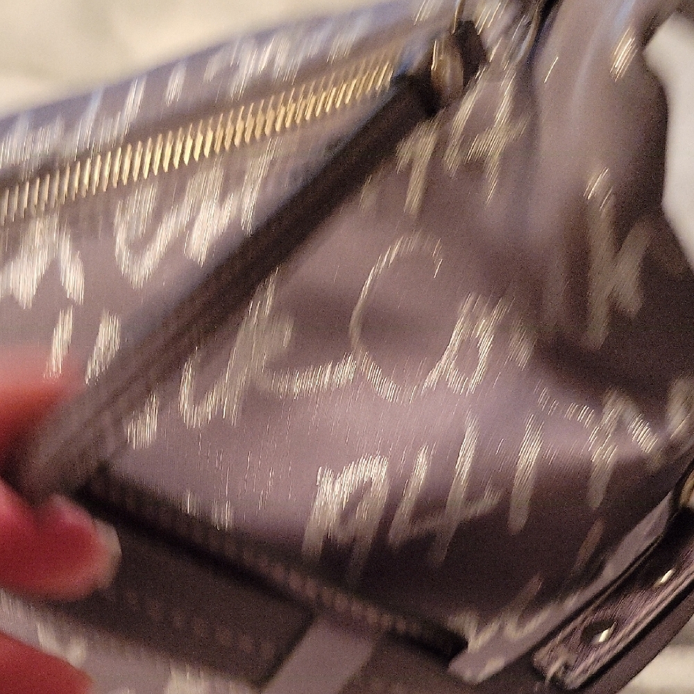 Coach Silver Limited Edition Shoulder Bag w/Elegant Script Pattern, Hangtag - Picture 9 of 15